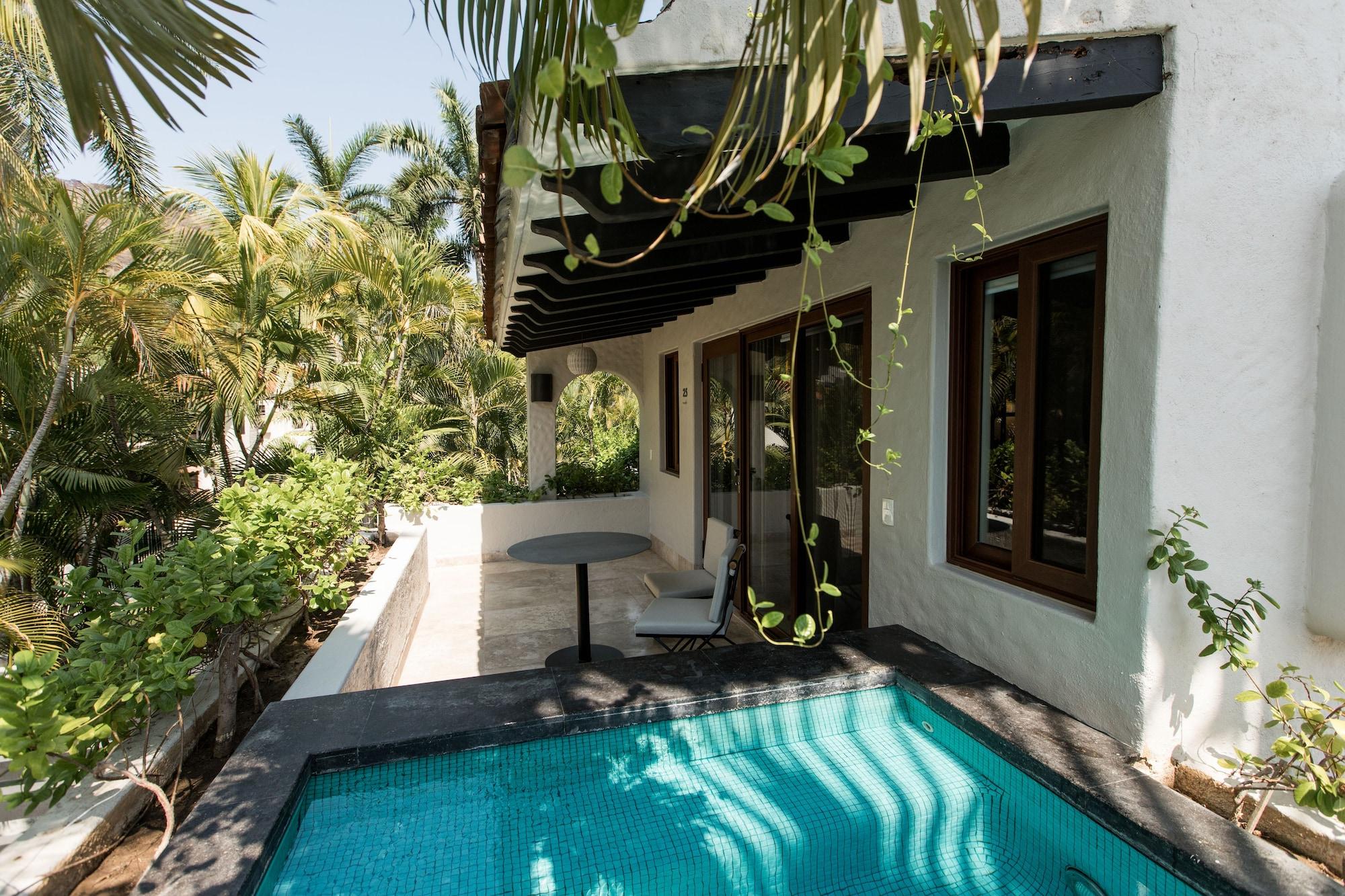 Thompson Zihuatanejo Hotel Bagian luar foto