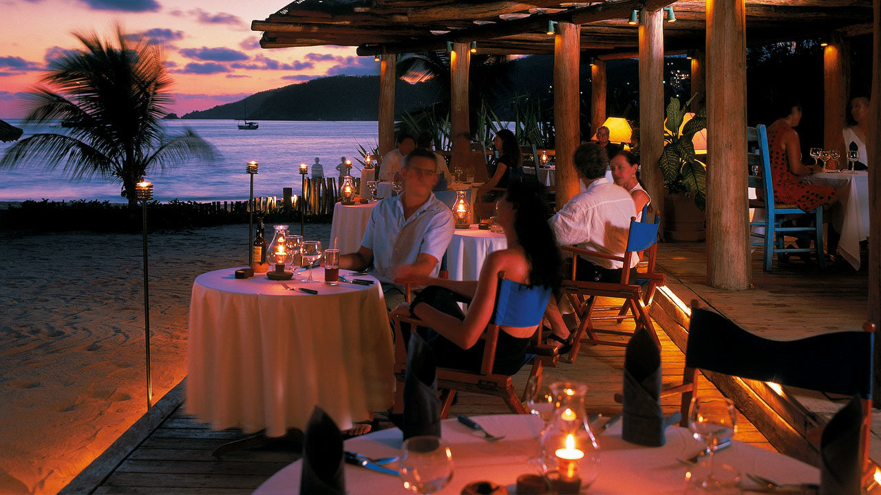 Thompson Zihuatanejo Hotel Restoran foto